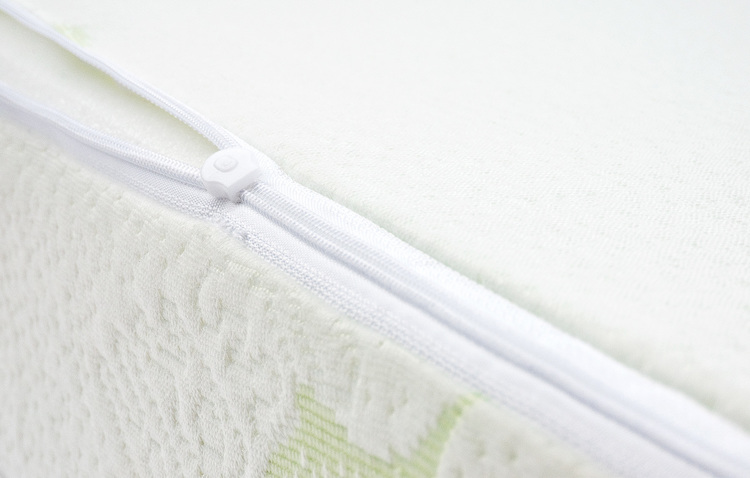 Luxe Aloe Vera Jastuk Klin za Krevetić – 38×60