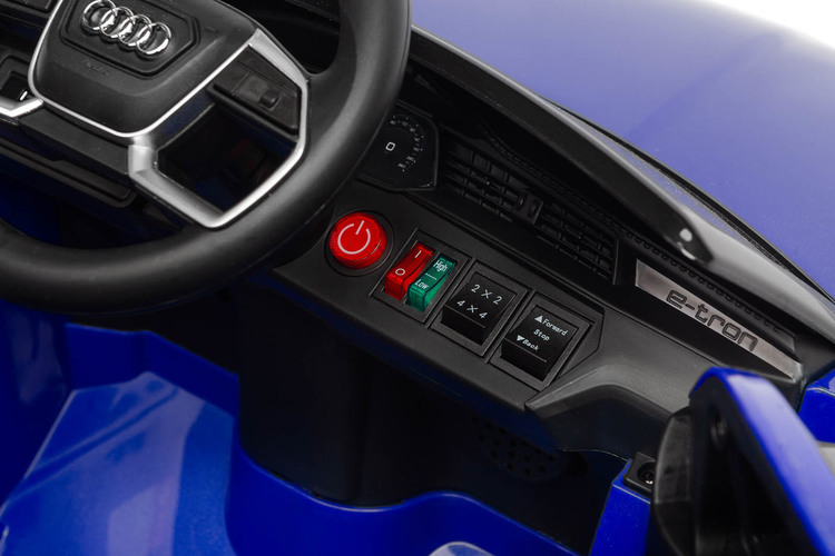 Na vozilo na akumulator Audi E-tron Sportback Navy
