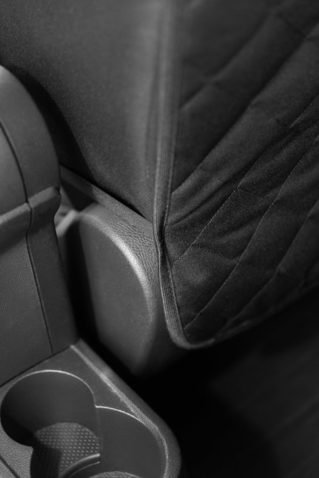 Zaštitna prostirka za naslon autosjedalice 64X50